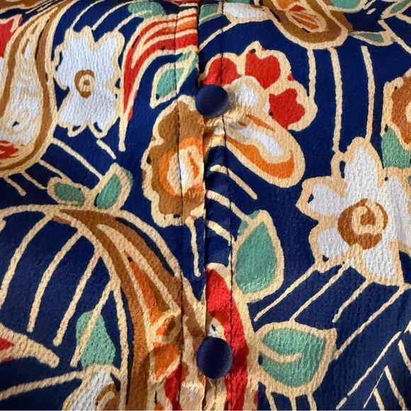 Umgee Paisley Blouse Ruffle Neck Long Sleeve Gold/Navy Satin-like Women’s Medium - Picture 3 of 11